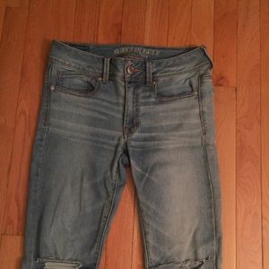 Light wash American eagle jeans